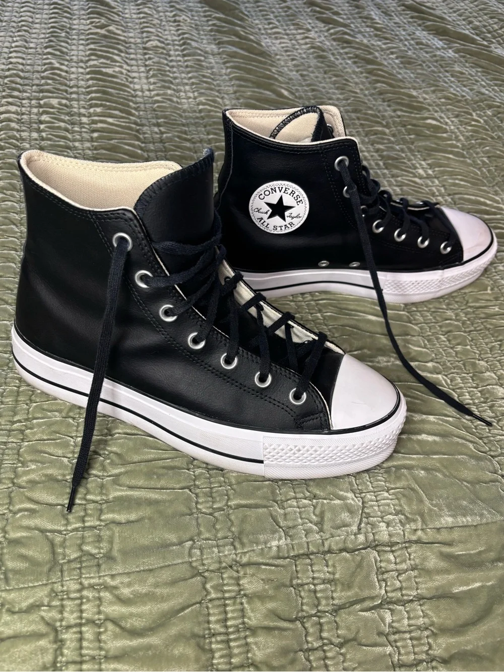 Converse Chuck Taylor All Star Leather Platform